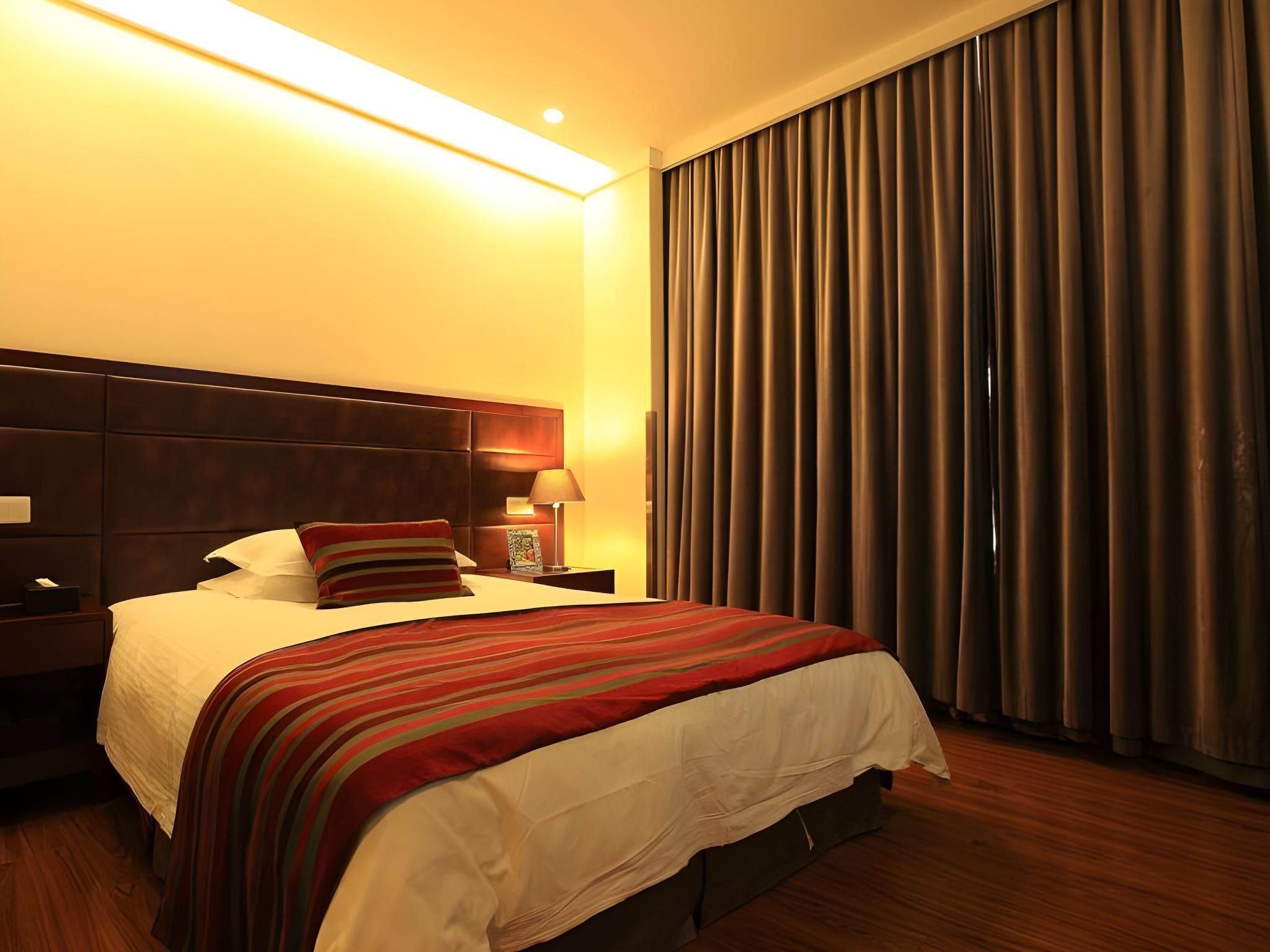 GTR - Guest Room with One 1.8M Bed