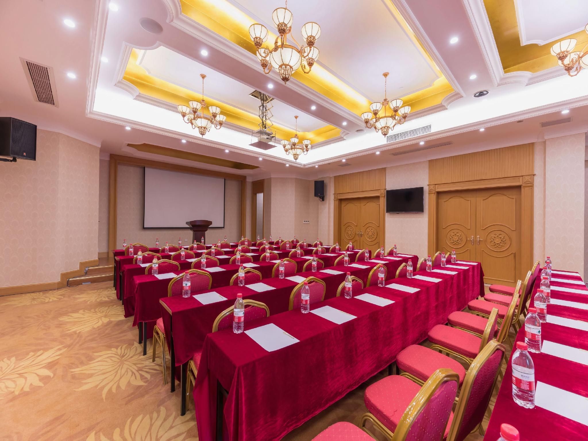 meeting room / ballrooms