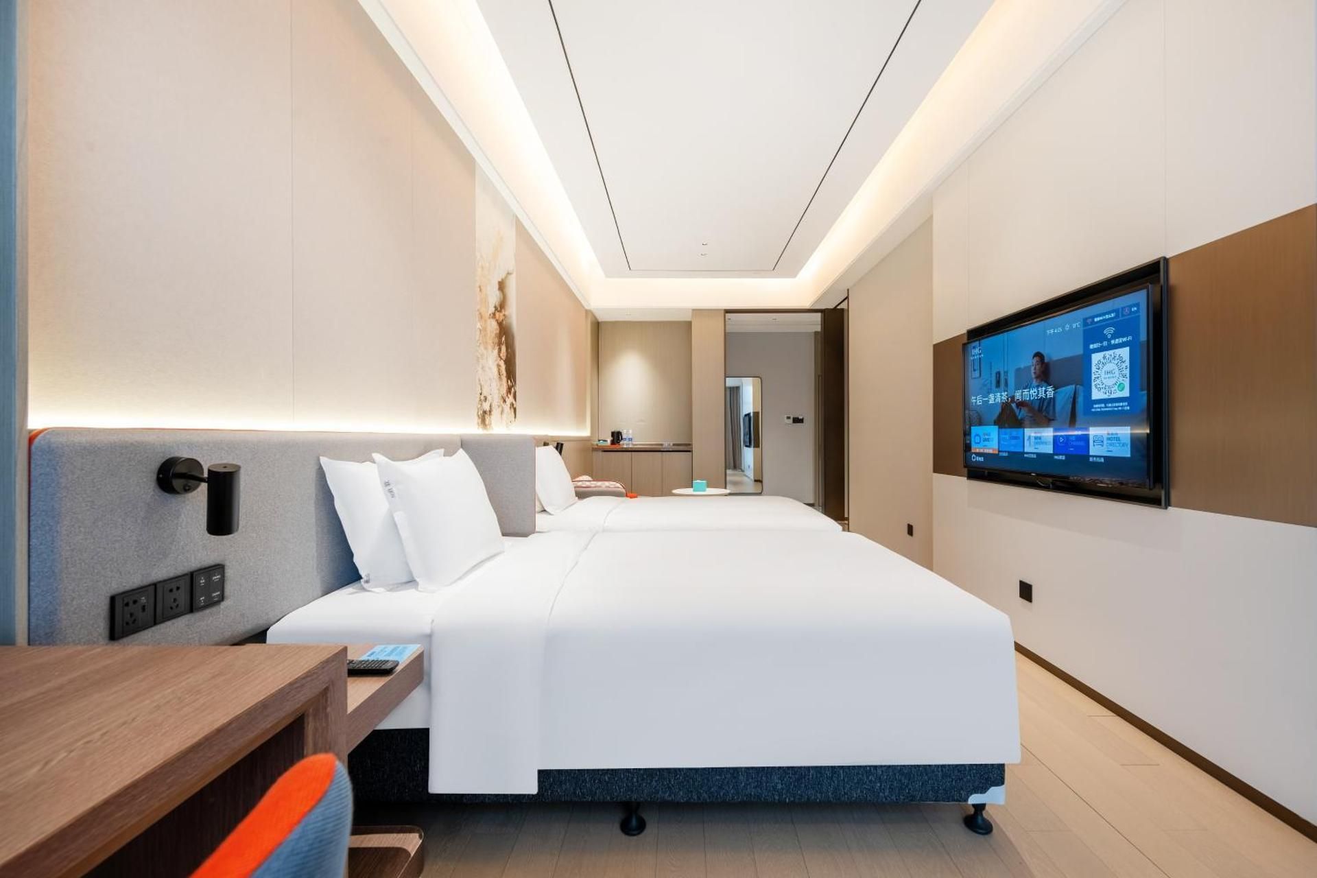 Standard Double Room with Two Double Beds - High Floor