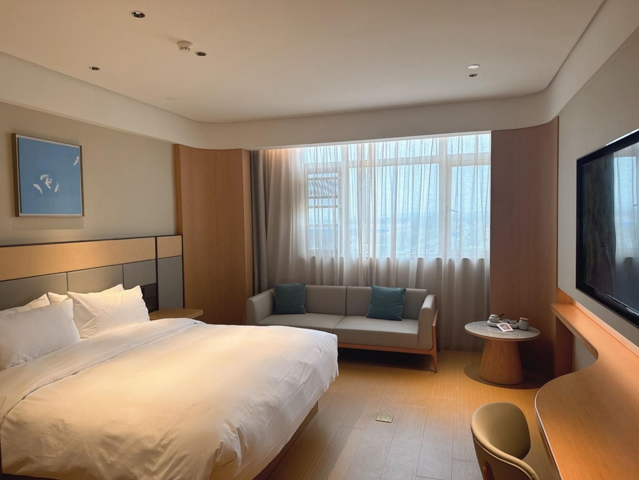 Deluxe Family Room, Guest room