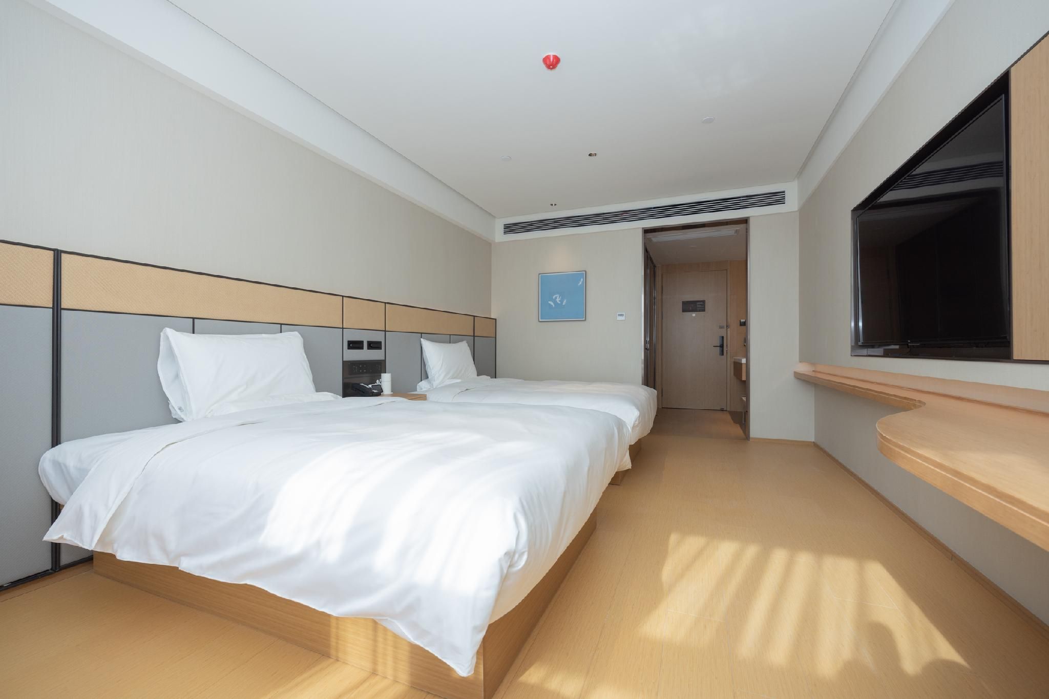 Twin Business Room