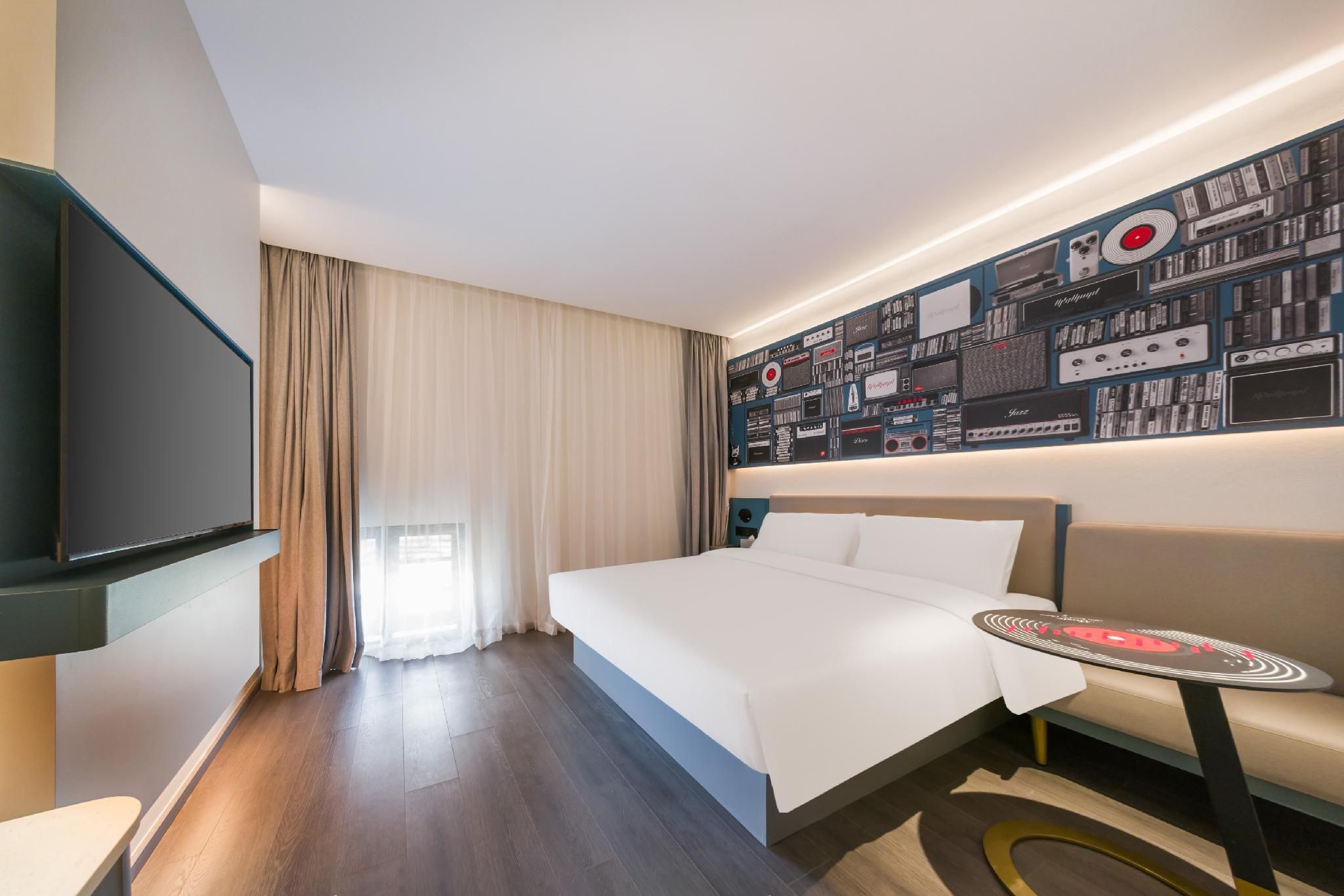 Huazhu - Superior BedRoom