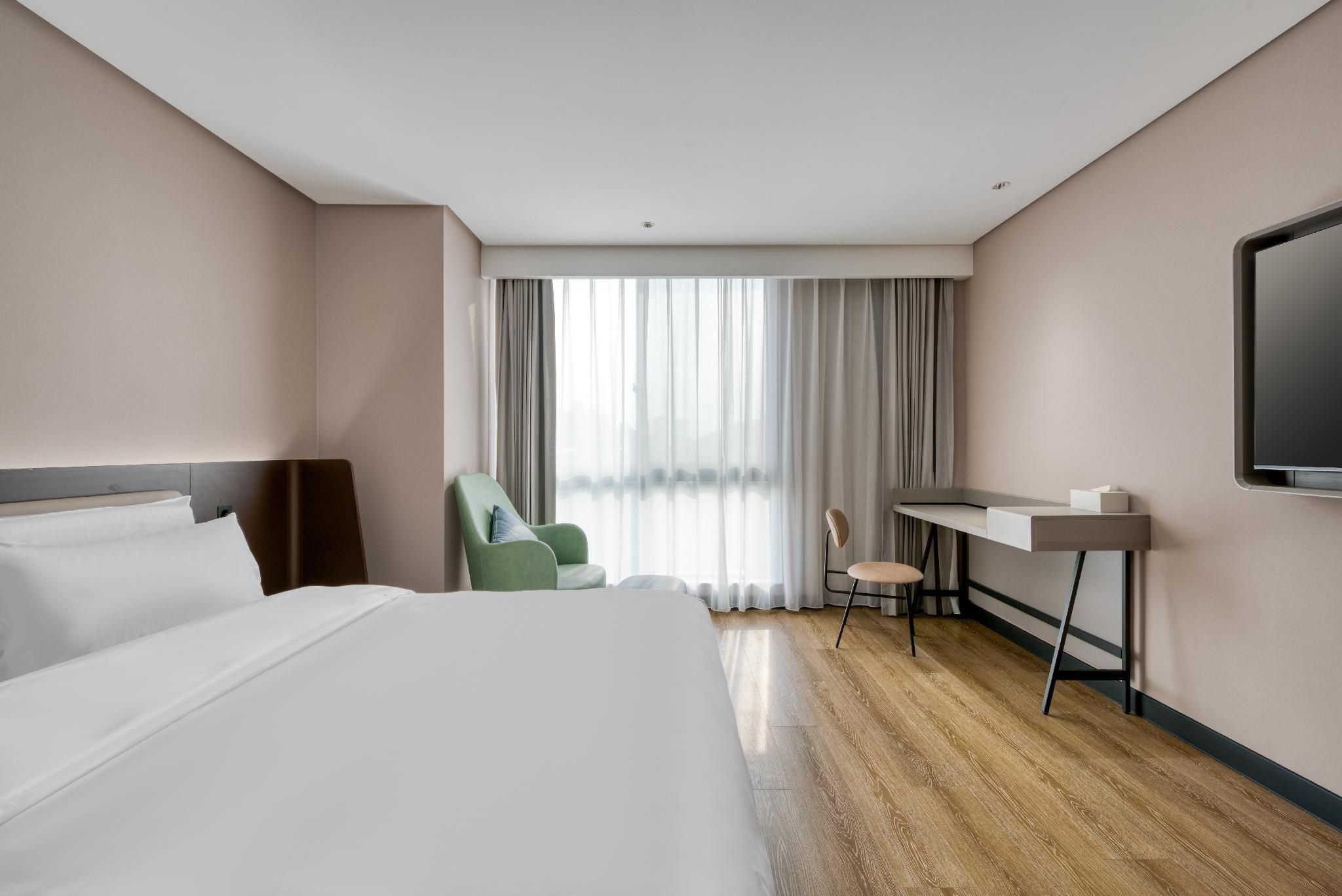 Huazhu - Superior BedRoom