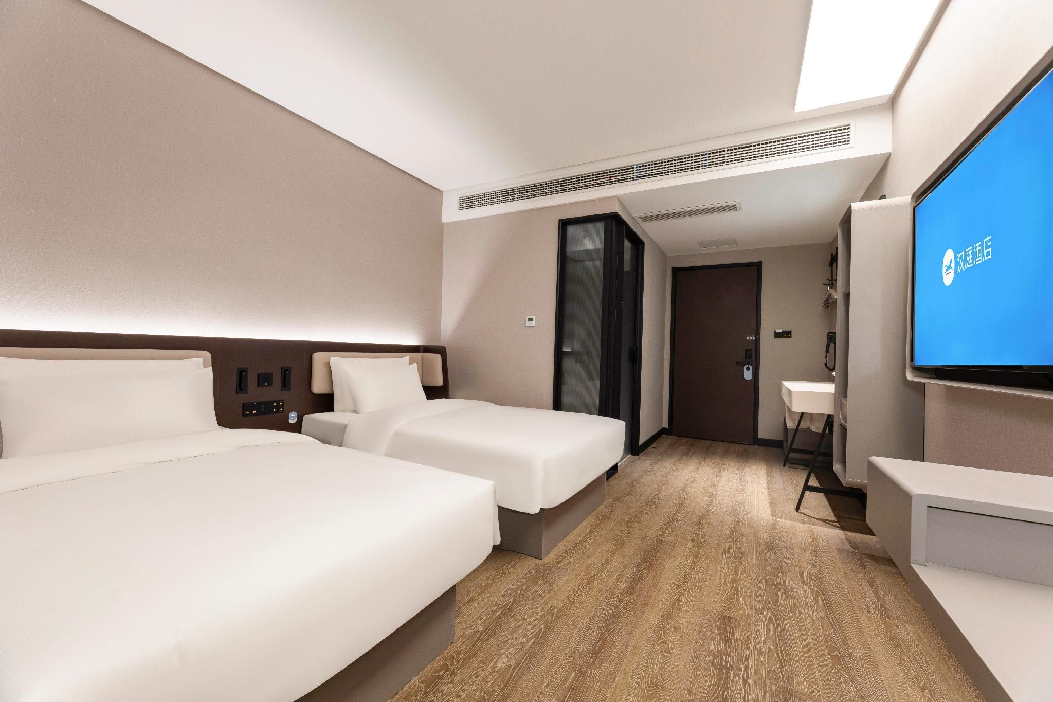 Twin Business Room