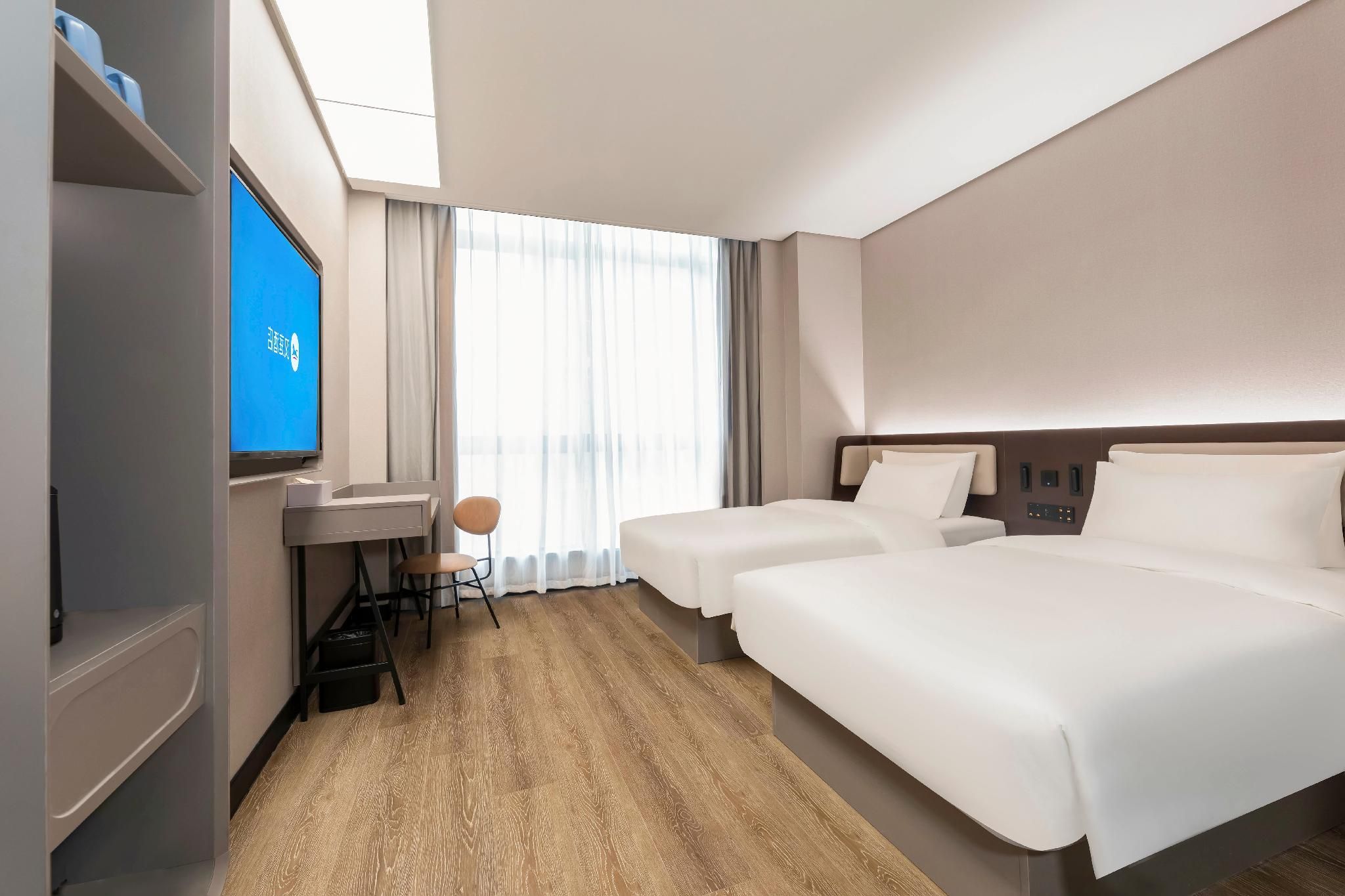 Twin Business Room