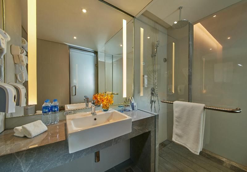 Standard Room with Three Single Beds - Non-Smoking