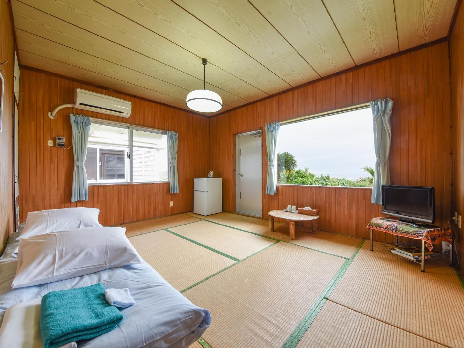Japanese-Style Twin Room