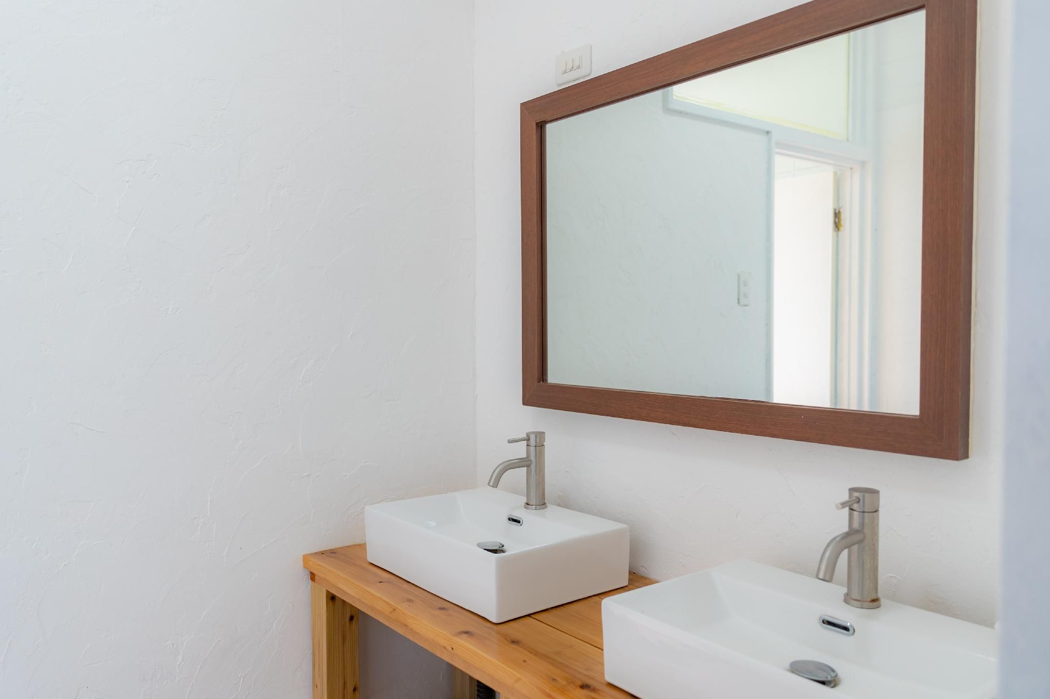 Twin Room with Shared Bathroom