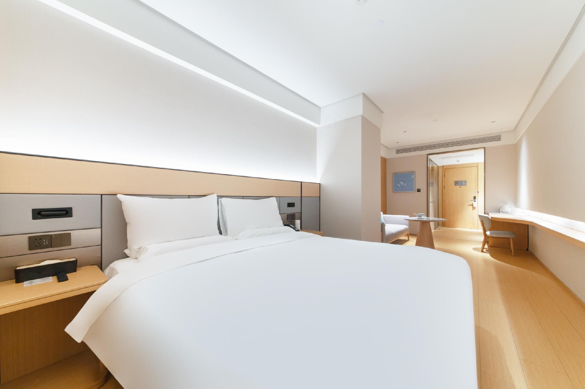 Huazhu - Superior BedRoom