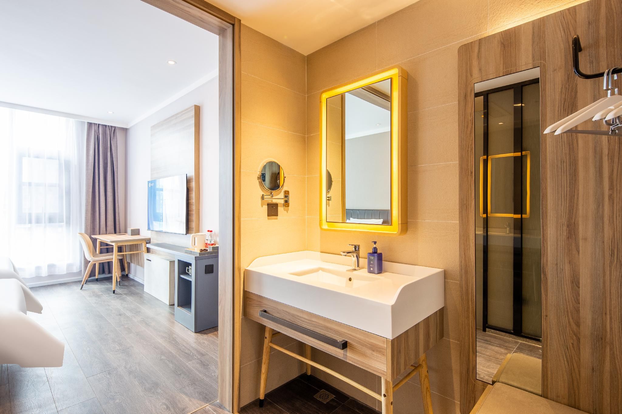 SHUYA Superior Twin Room