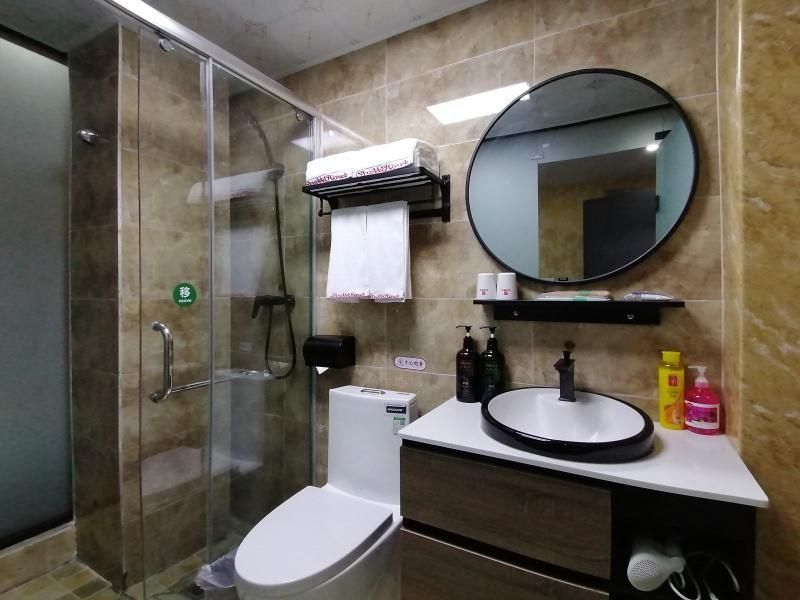 Shell Hotel Nanyang High-Speed Railway Station Jiangying Airport Huayaocheng Twin Bussiness Room 3