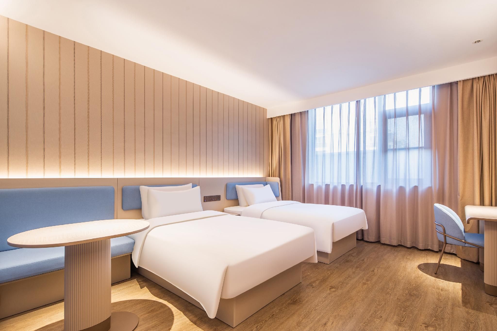 Huazhu - Superior Twin