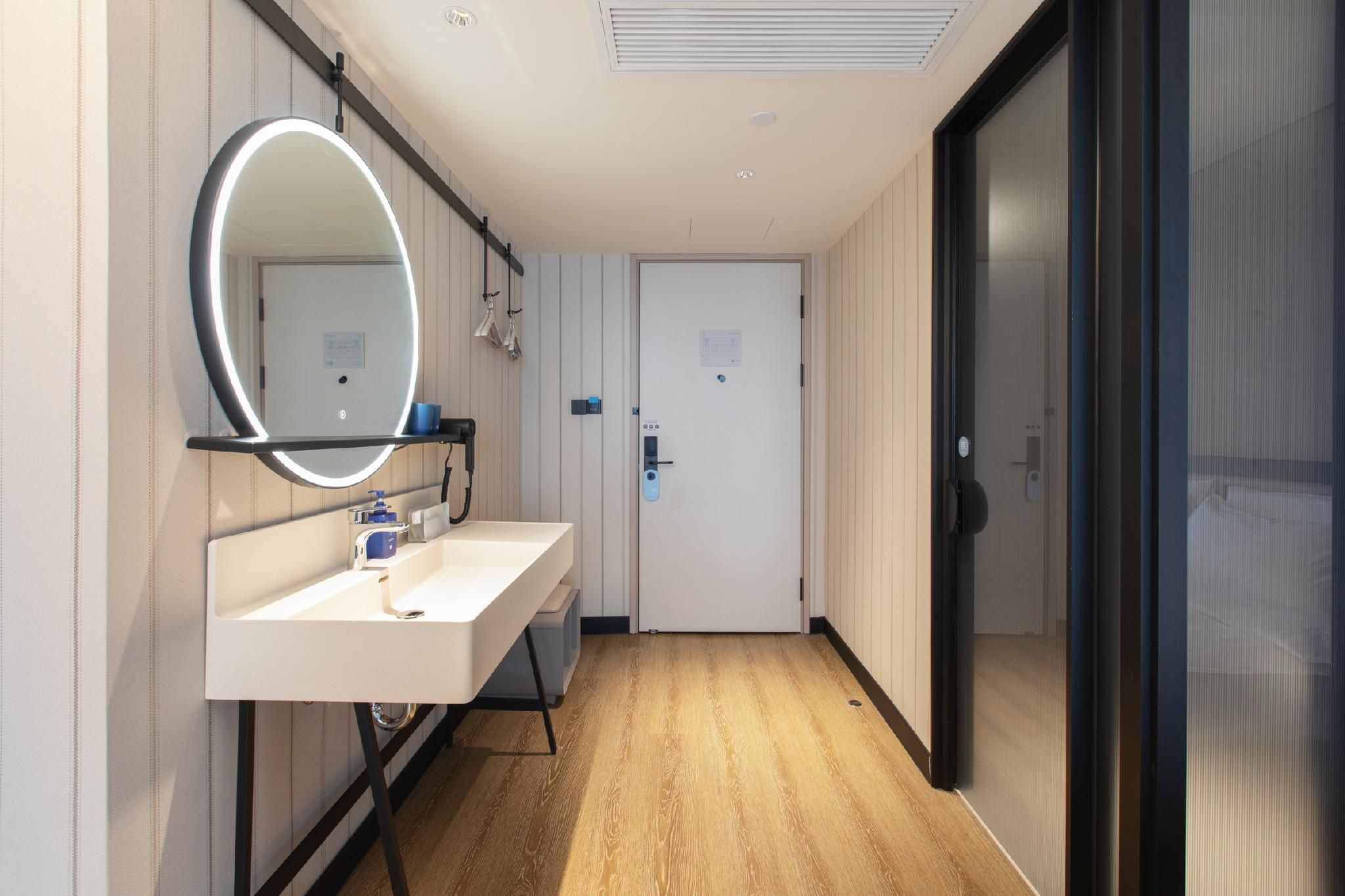 Business Queen Bed Room