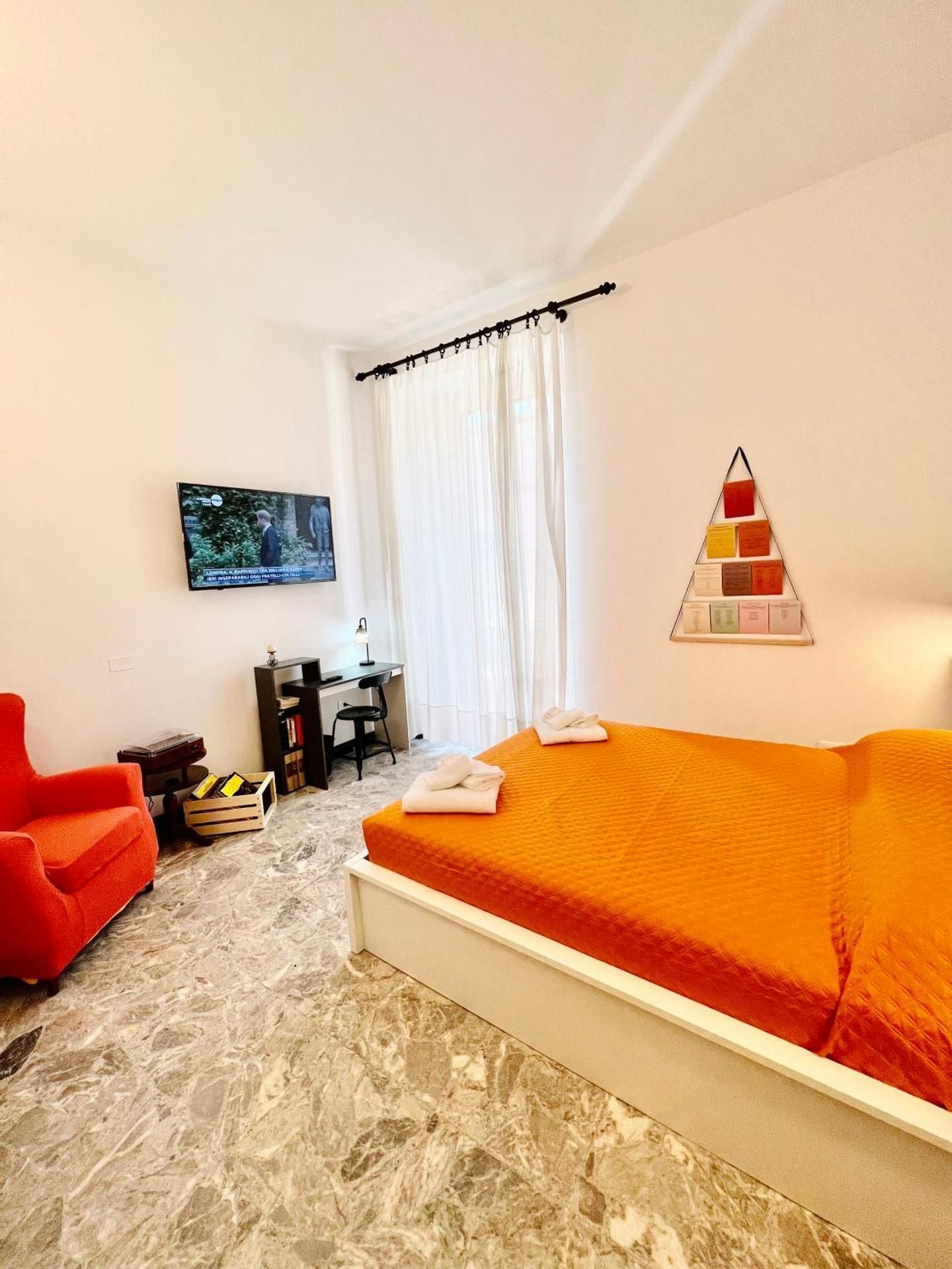 Standard Queen Room