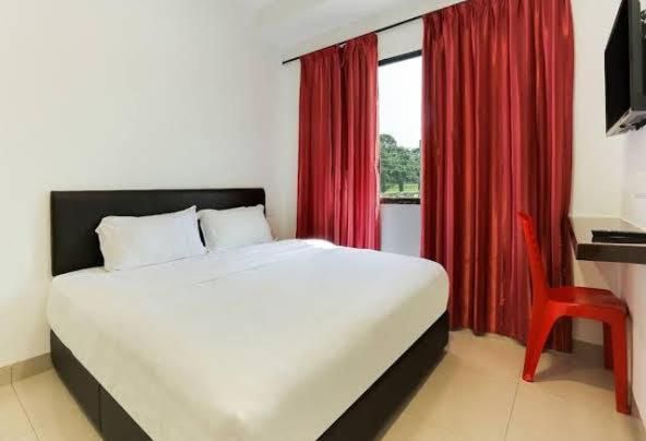 The Rich Hotel Standard King 2