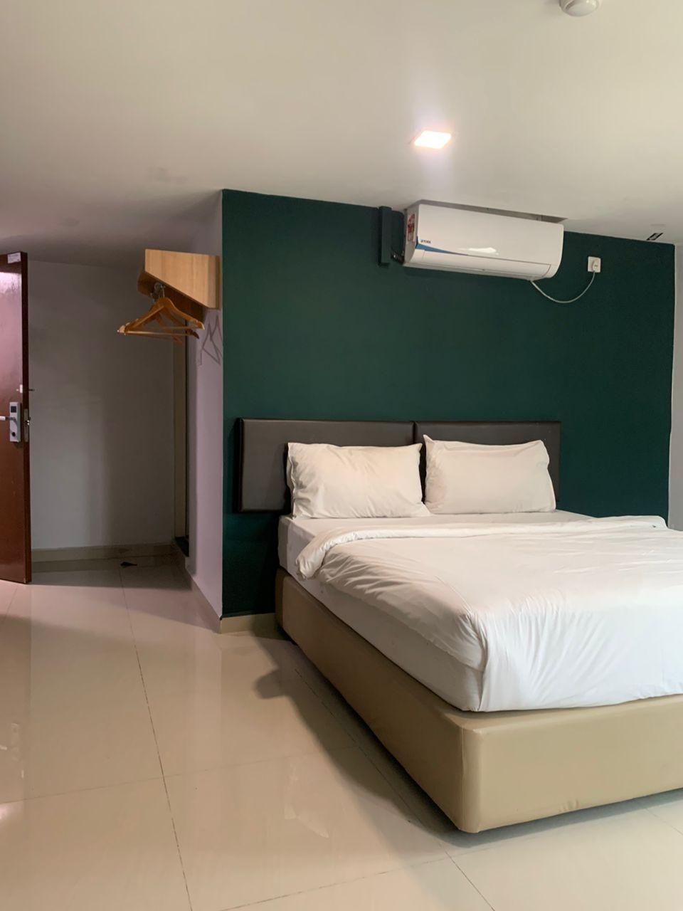 Room V @ Jalan Megat managed by SECOM Suite Double Room