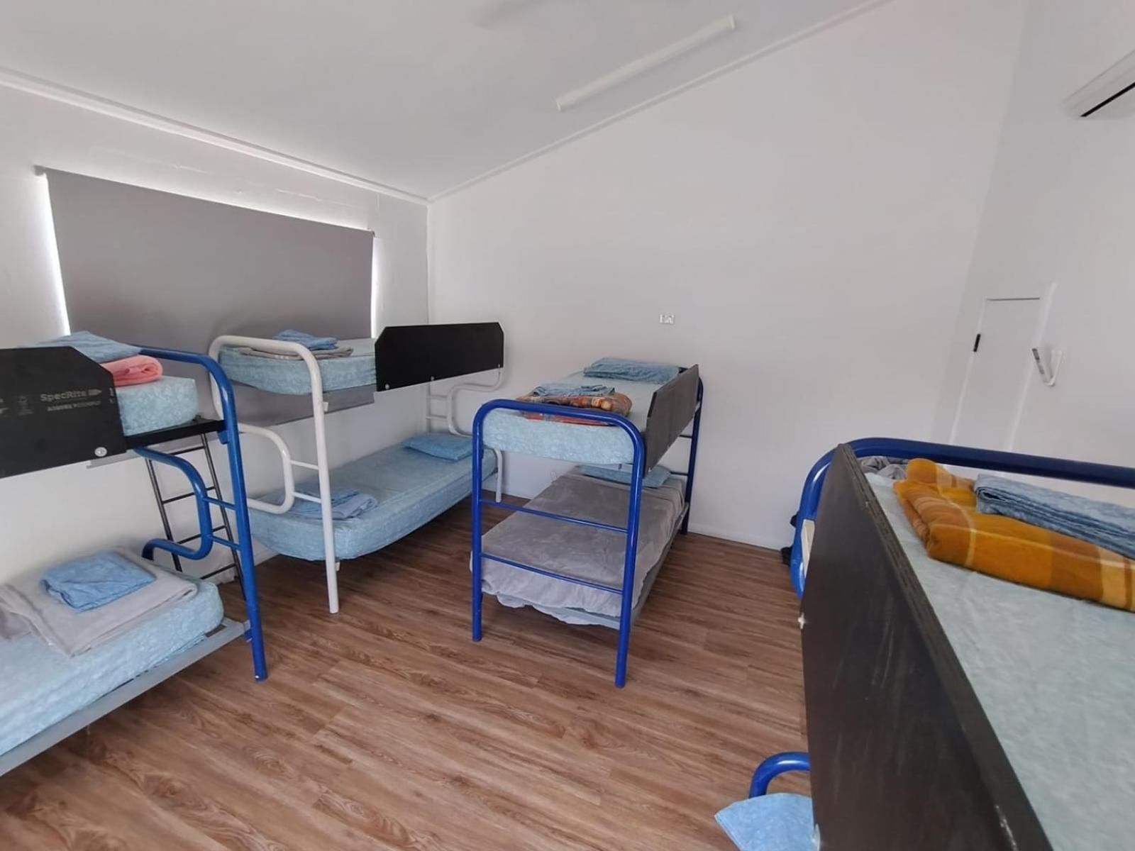 Bed in 8-Bed Mixed Dormitory Room