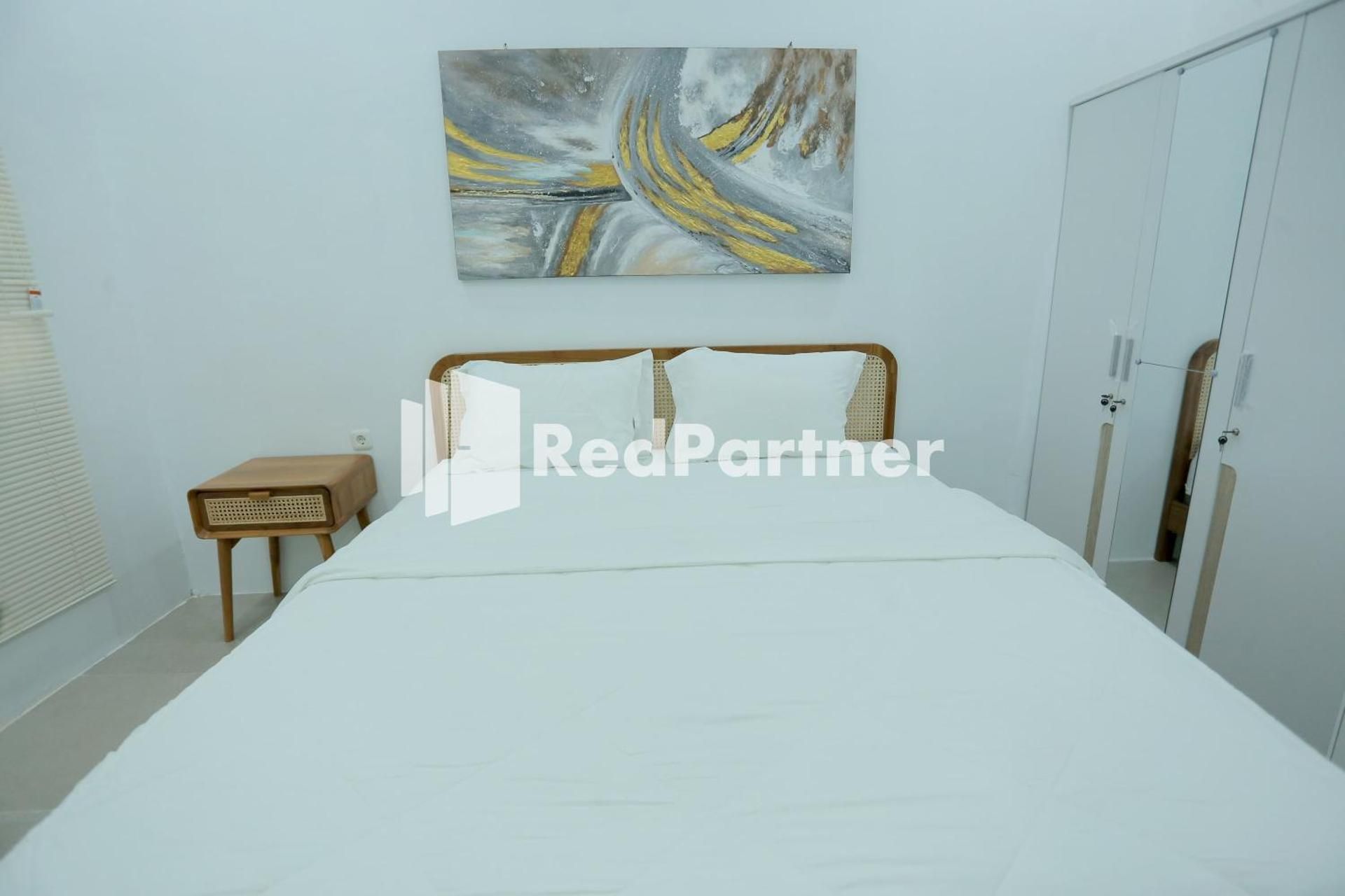 Pringgading Surf Camp Bengkulu Mitra RedDoorz Economy Double Room 2