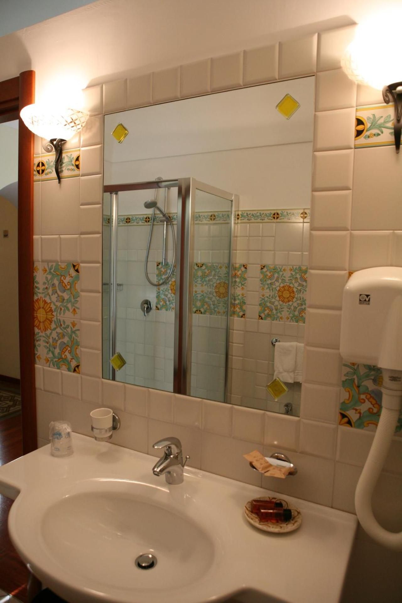 Regis Resort & Wellness Comfort Double Room 2