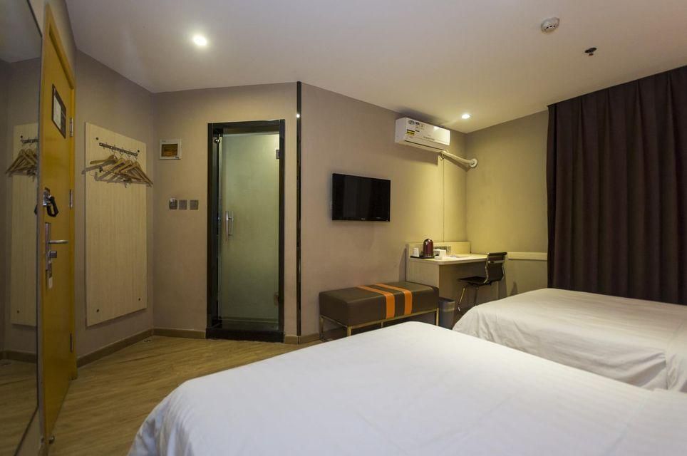 Featured Twin Room
