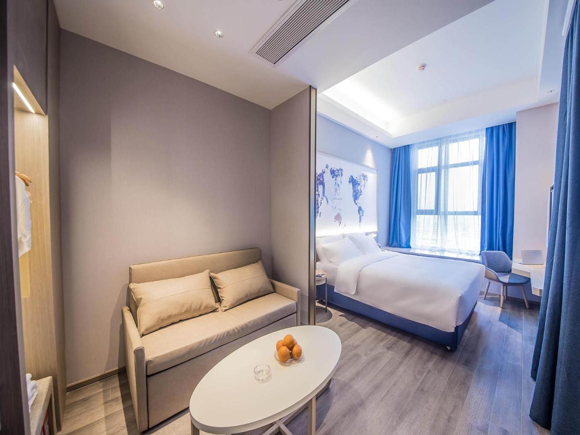 Premier Suite with view
