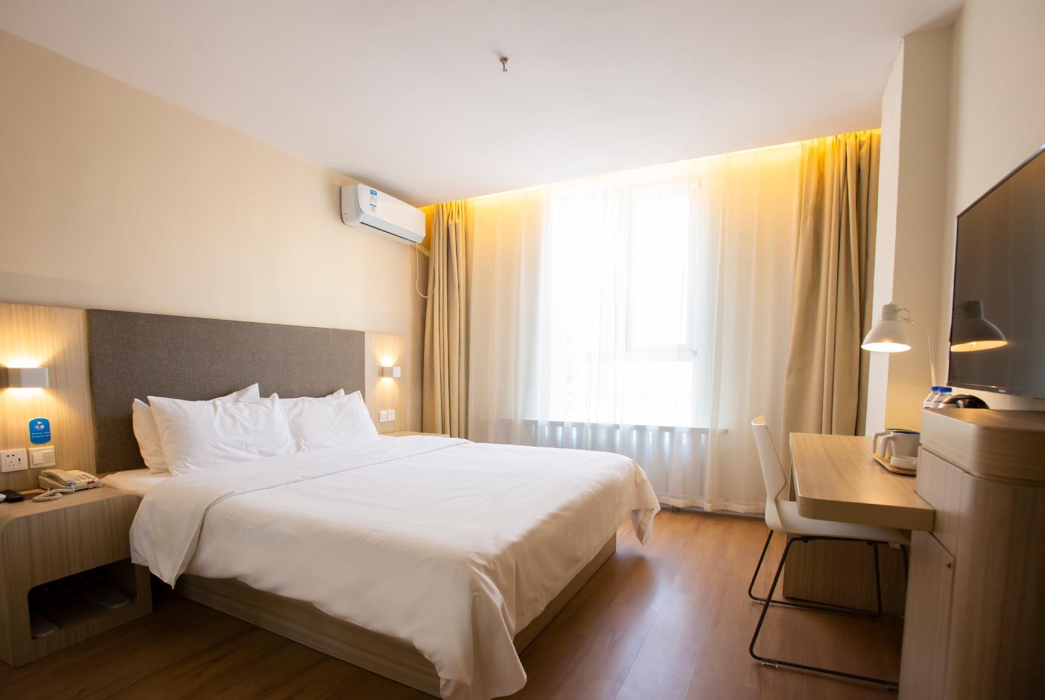 Huazhu - Superior BedRoom