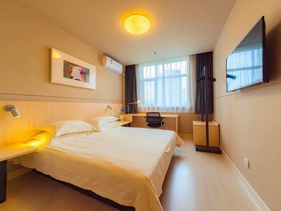 Business Standard Room A