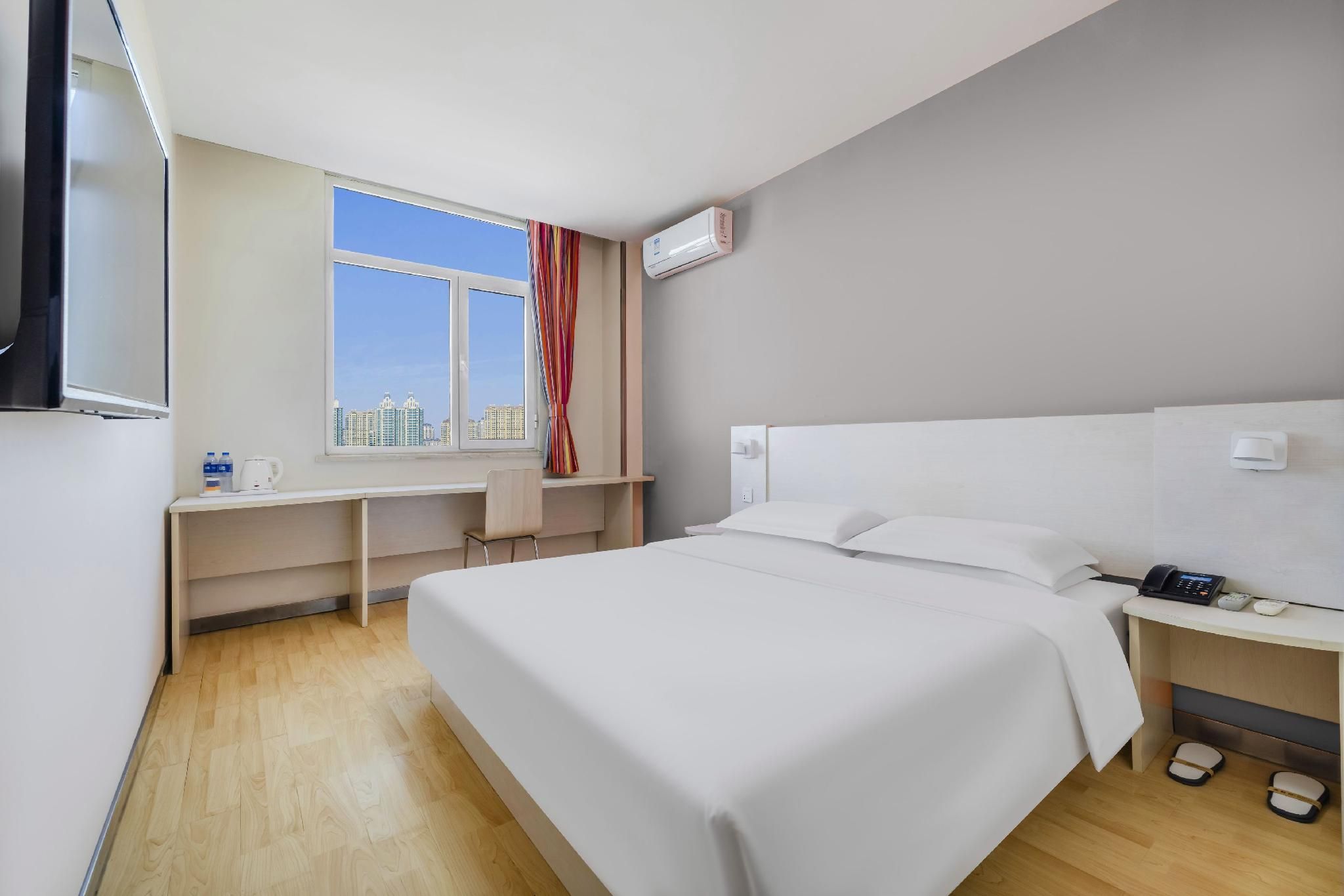 WH - Traditional Bed Room