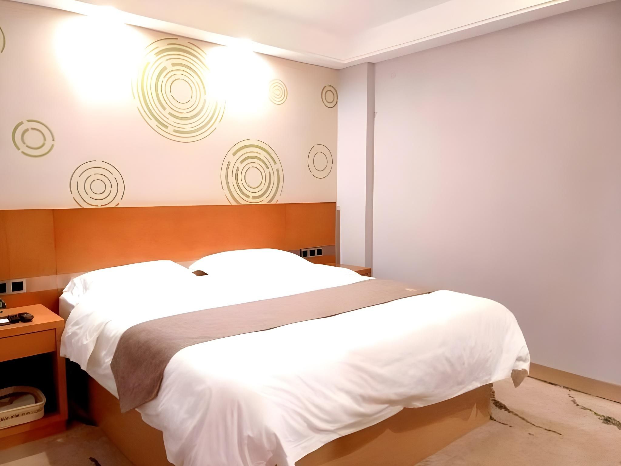 GTR - 1 Bed Guest Room no Window