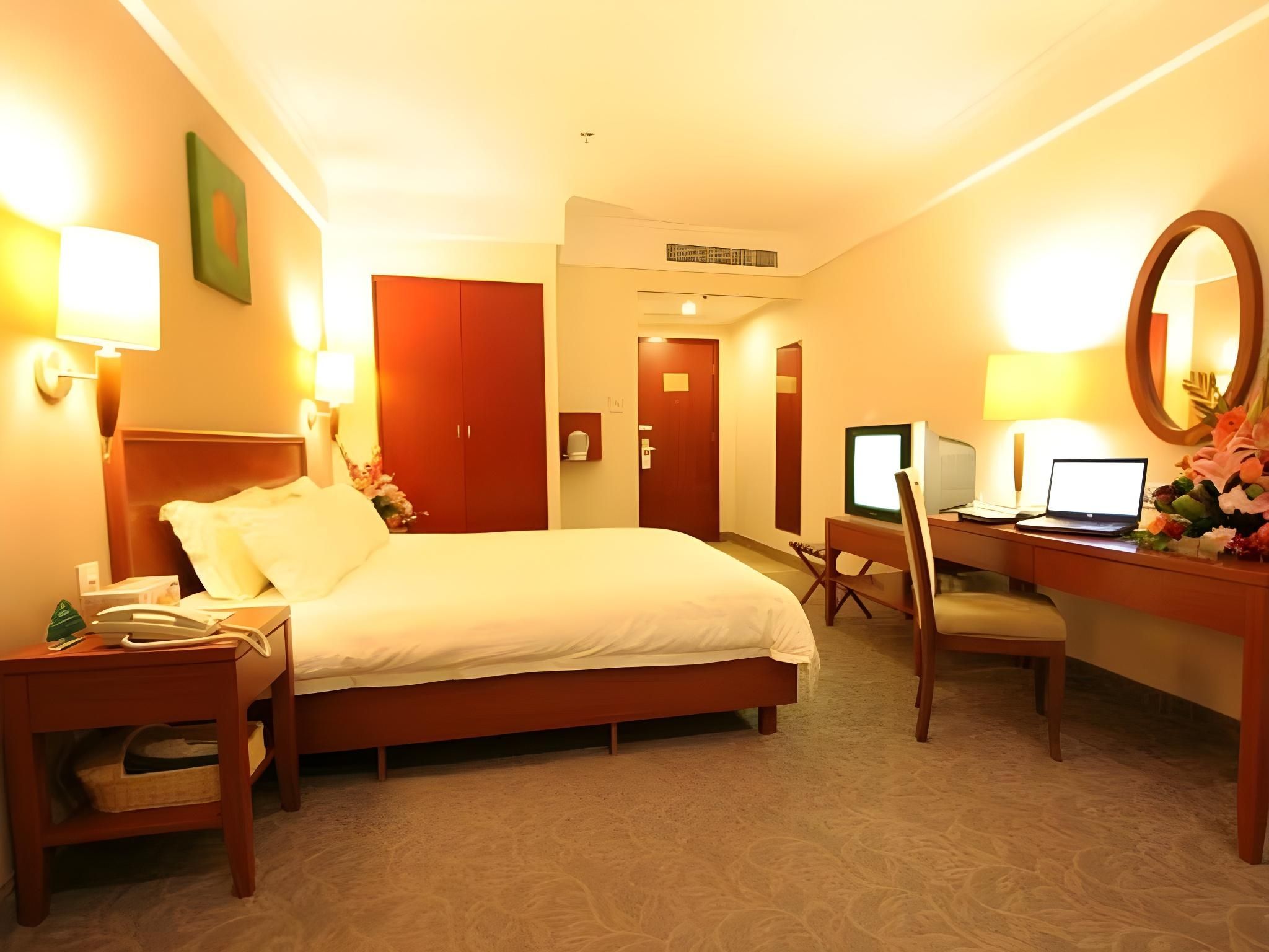 GTR - Superior 1 Bed Room with 1.8M Bed