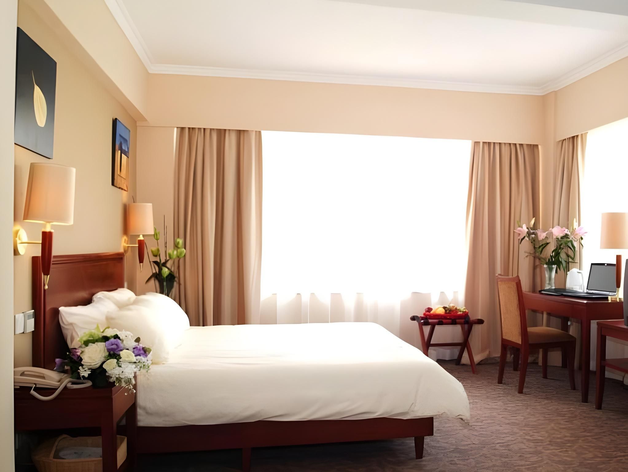 GTR - Superior 1 Bed Room with 1.8M Bed