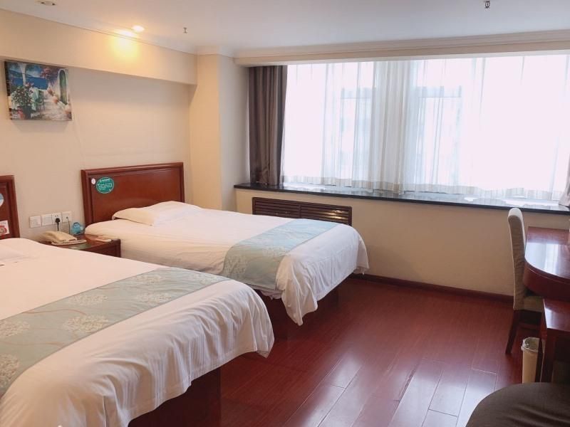 Twin Bussiness Room