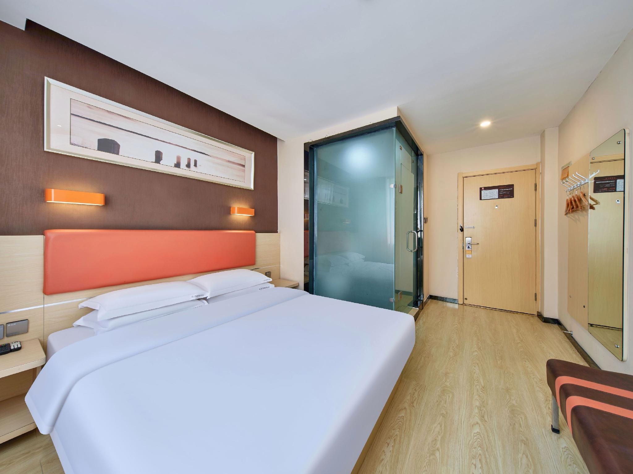 Premier King Room