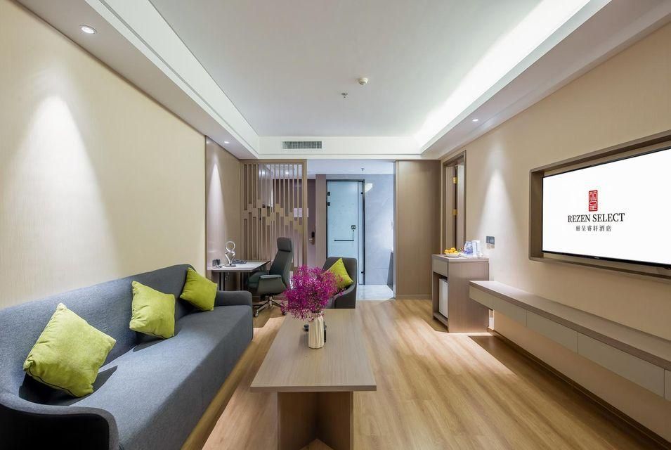 Deluxe Suite