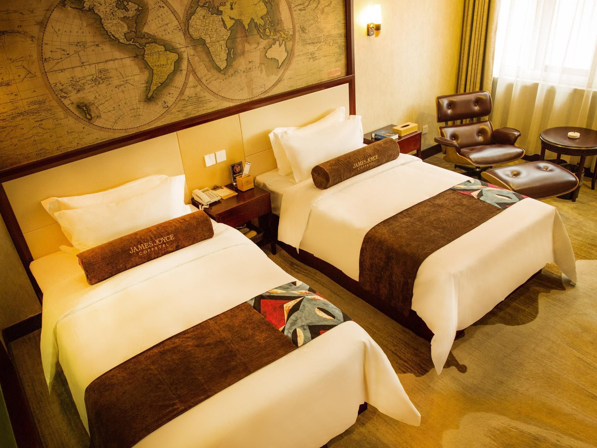 James Joyce - Feifan Experience Room