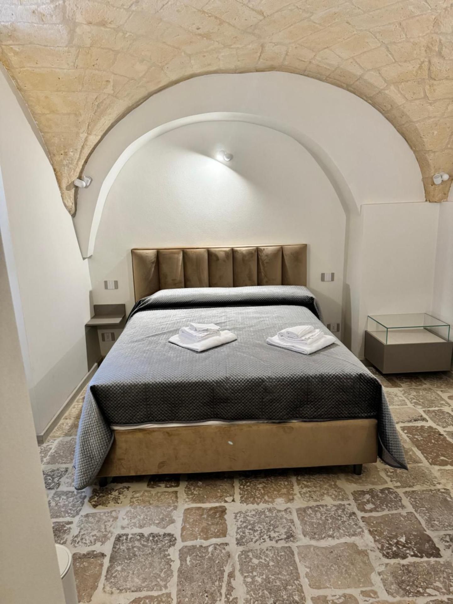King Room with Spa Bath