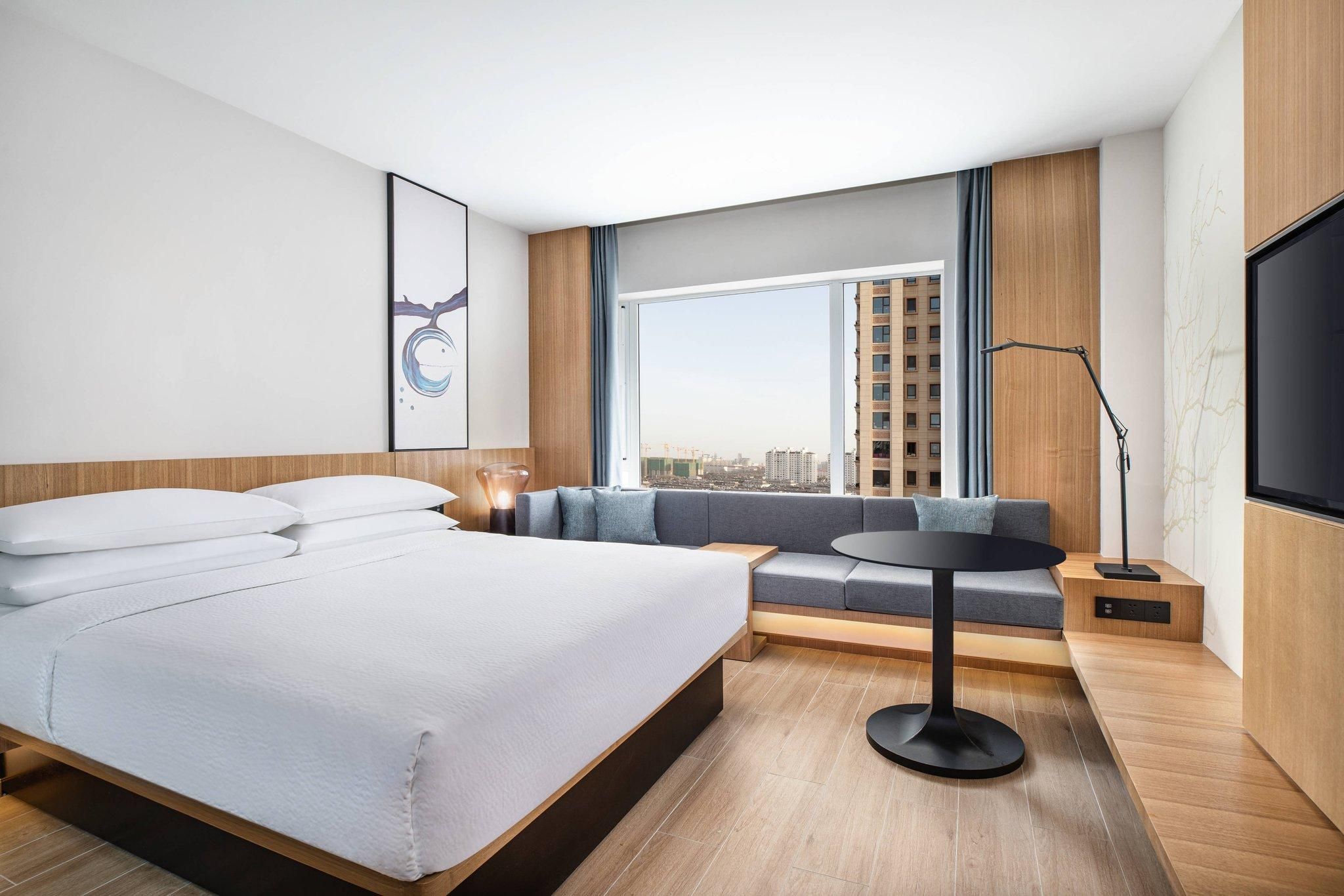 Standard King Room, Guest room, 1 King, City view