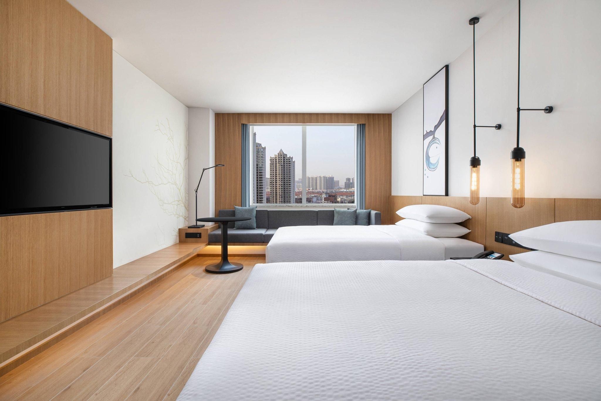 Superior Double room, Guest room, 2 Double, City view