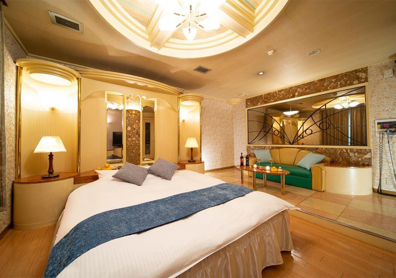 Standard Twin Private Bathroom