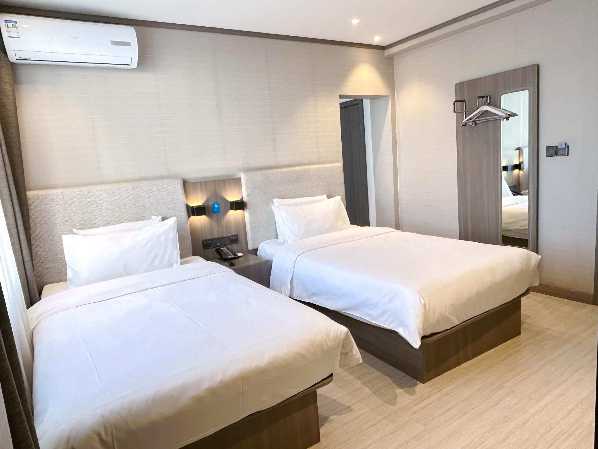 Huazhu - Triple Room