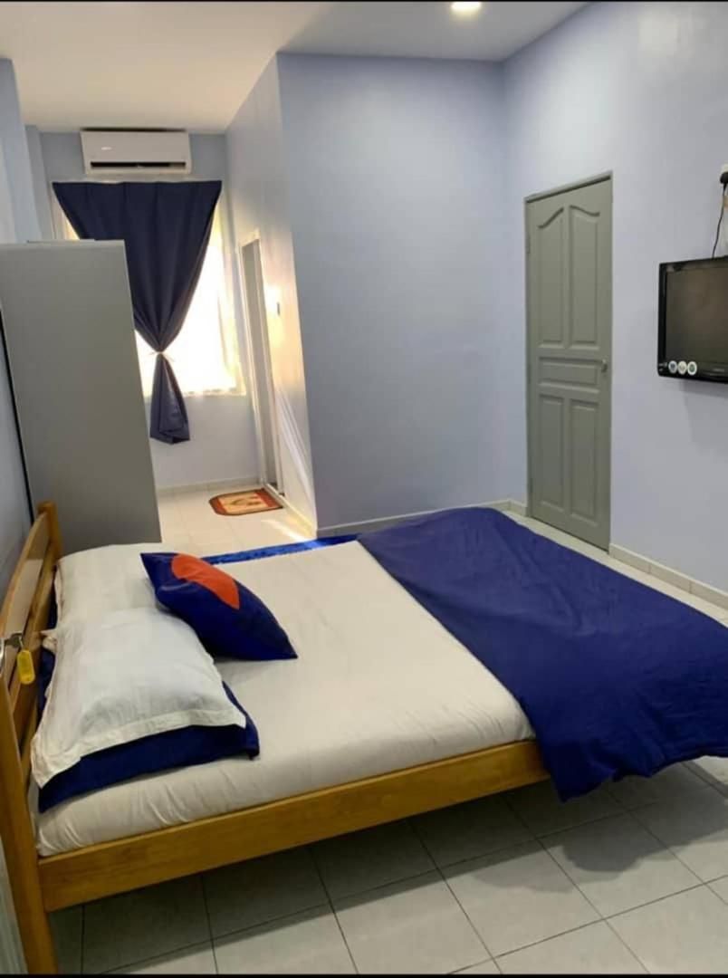 BerataStay @ Segamat Queen Room