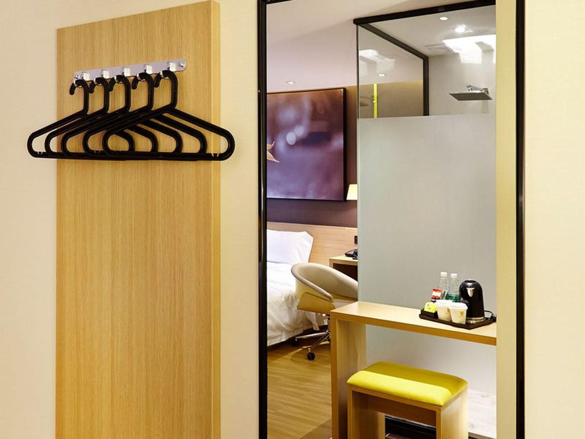 Select You Ter Room