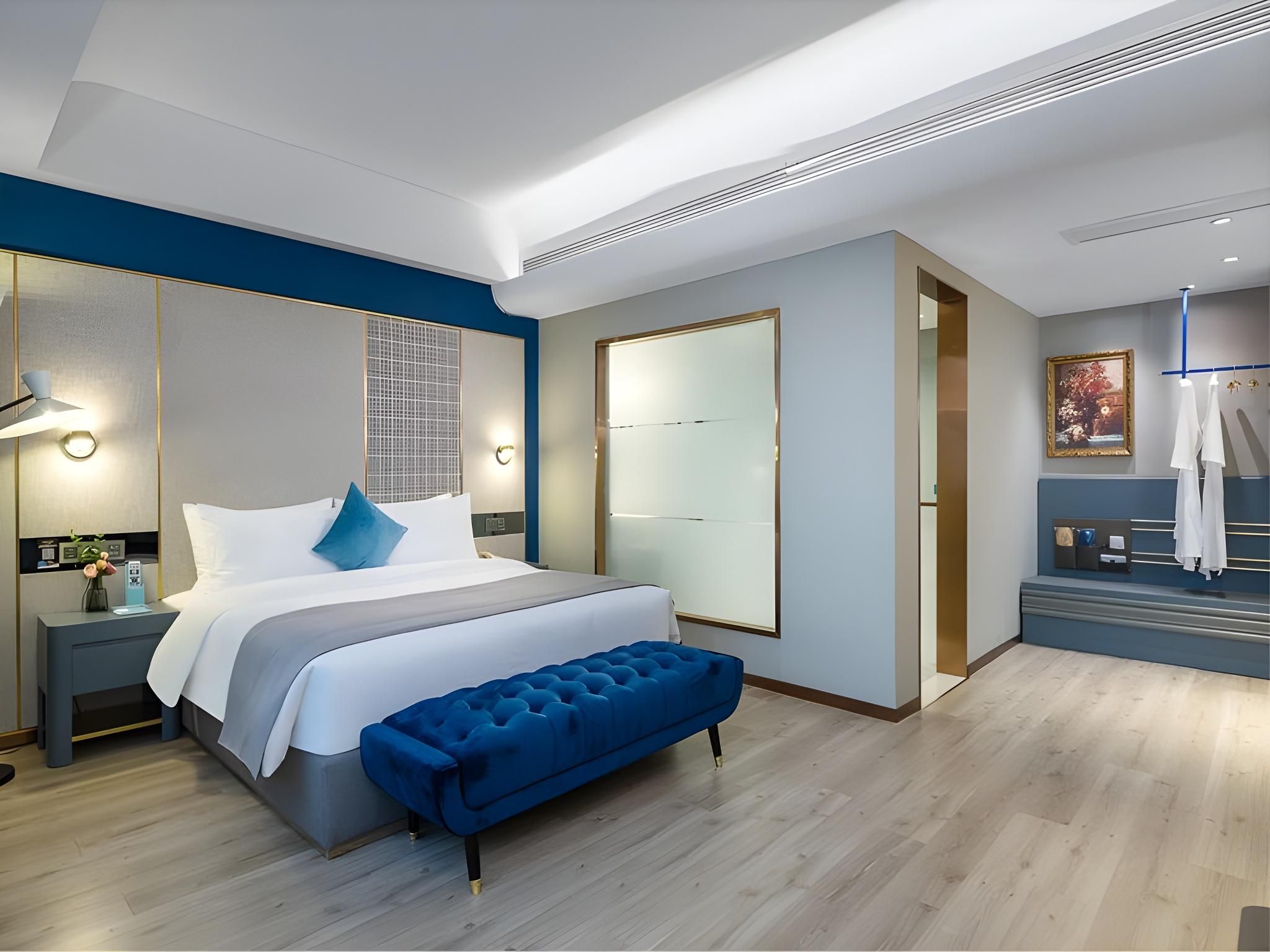 Sunmei - Lan Dashi Designed Suite Room