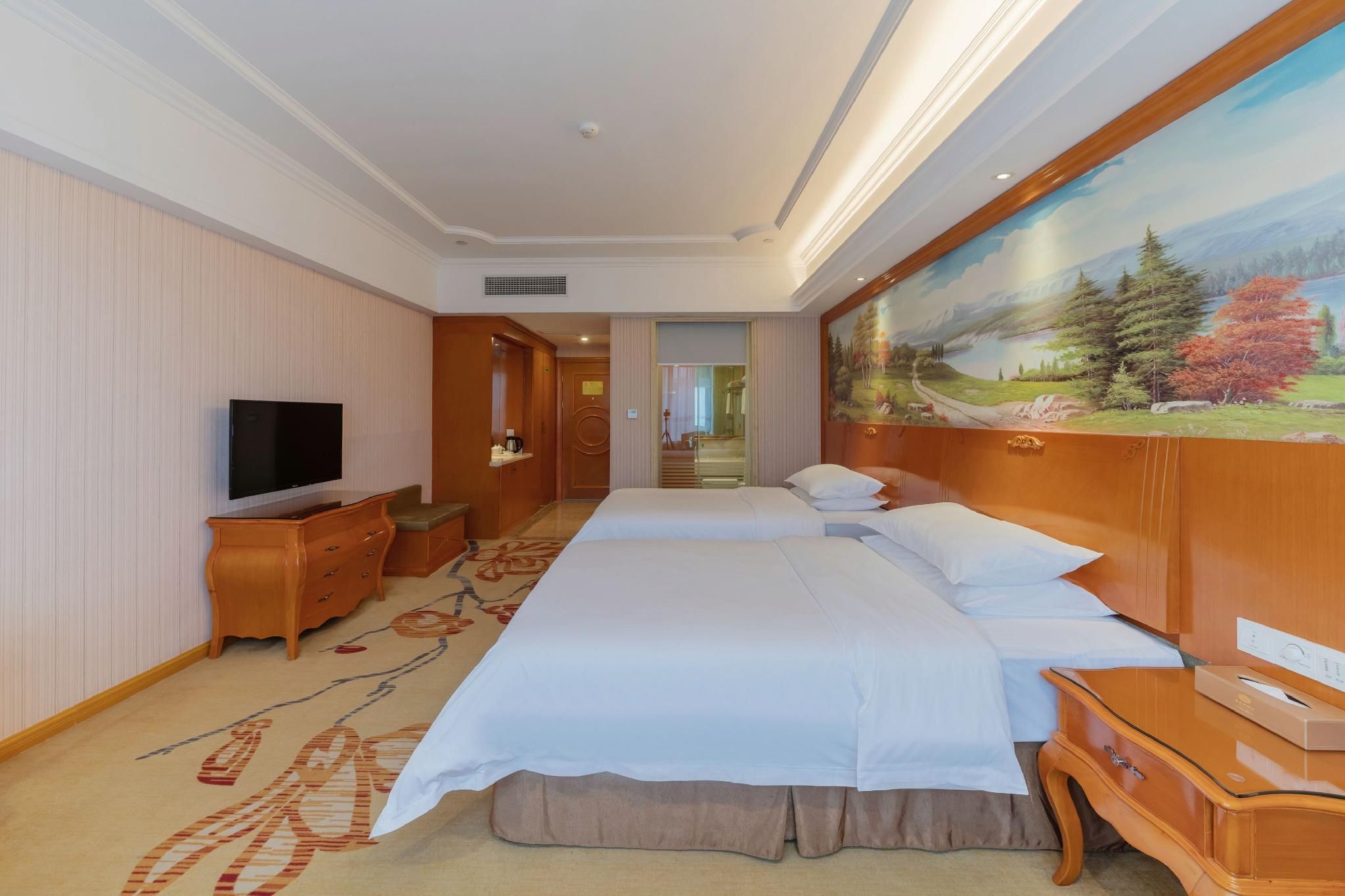 Vienna Hotel Shaoguan Wulingting Branch Twin River View
