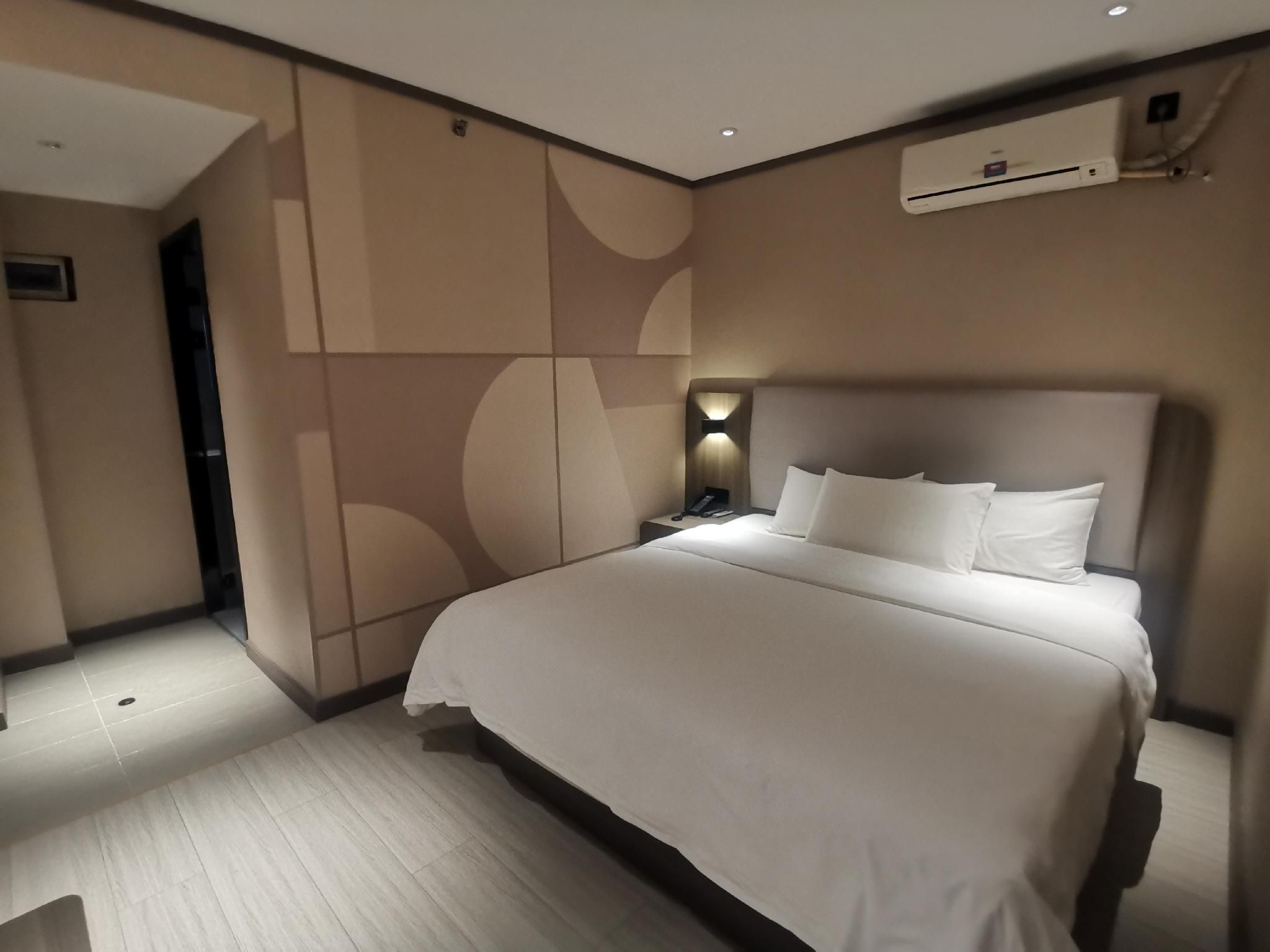 Huazhu - Bed Room A