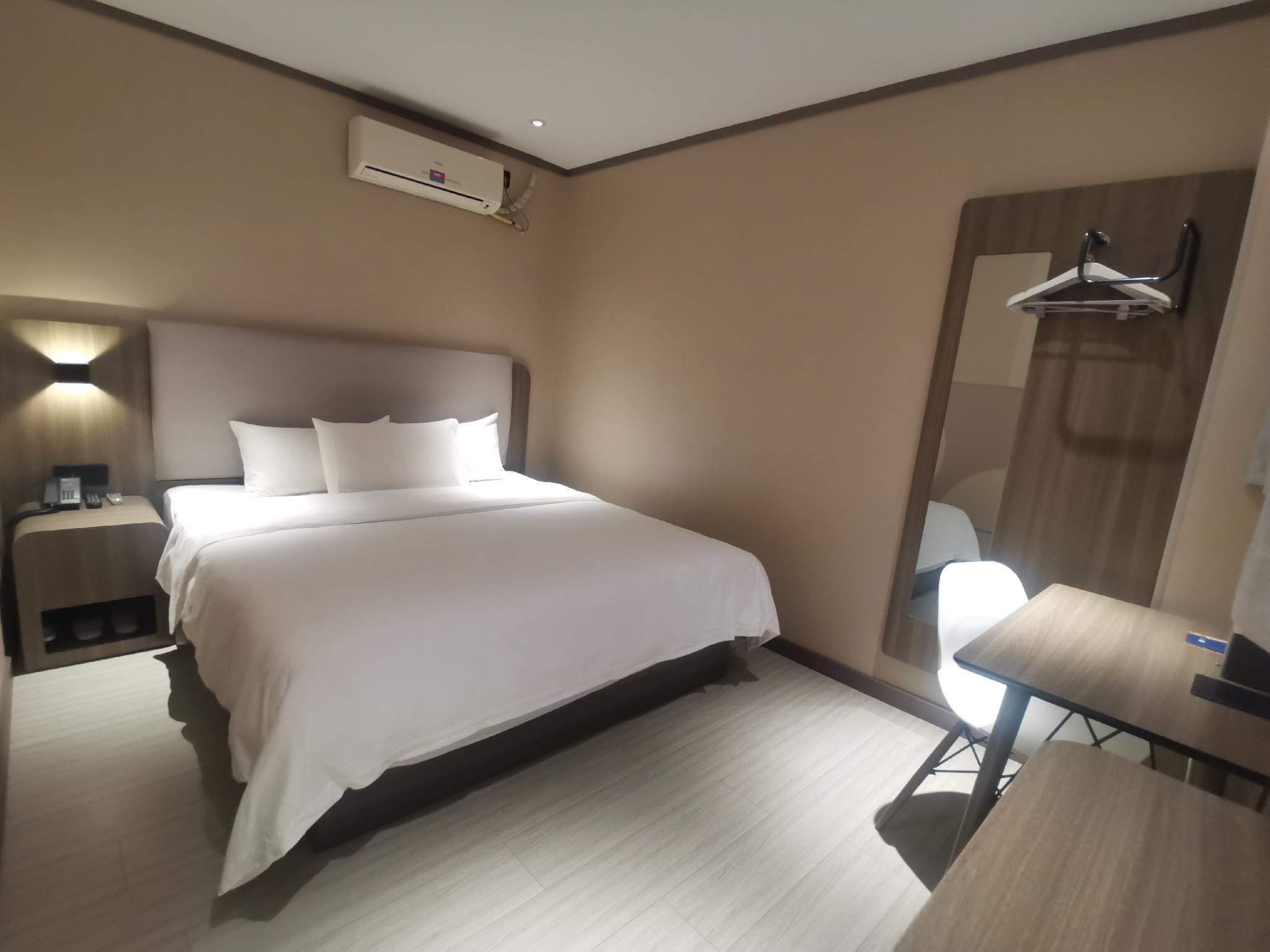 Huazhu - Bed Room A