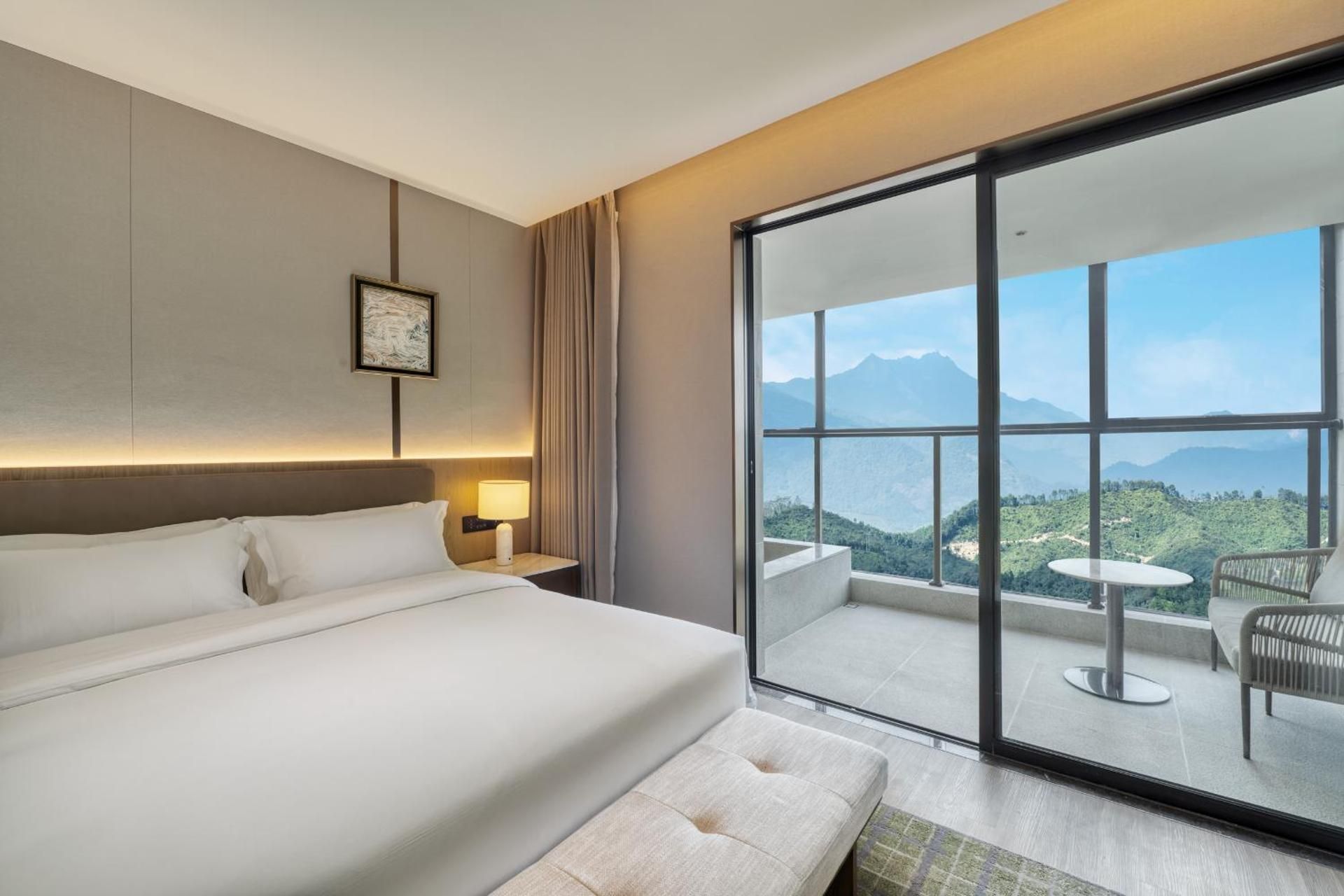 Double Room with Two Double Beds and Hot Spring Pool - Mobility Accessible