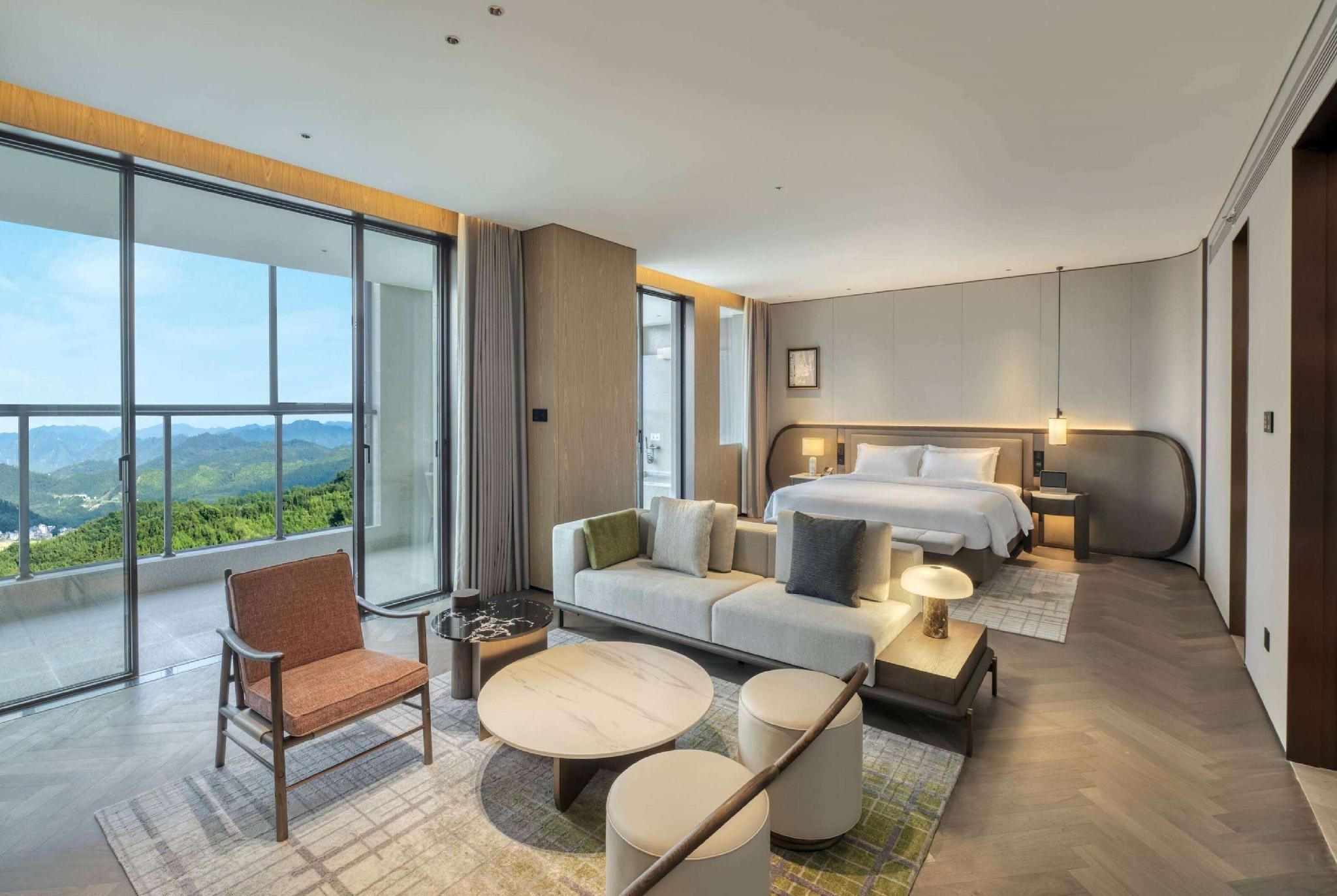 1 King Bed, Presidential Suite, Hot Spring Pool, Non-Smoking