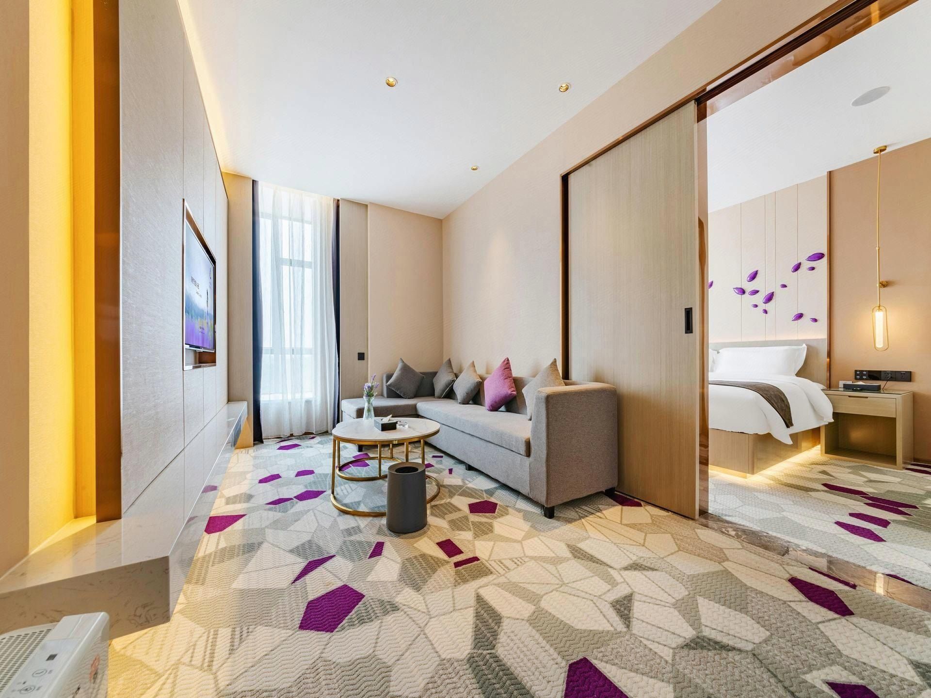 Deluxe Suite