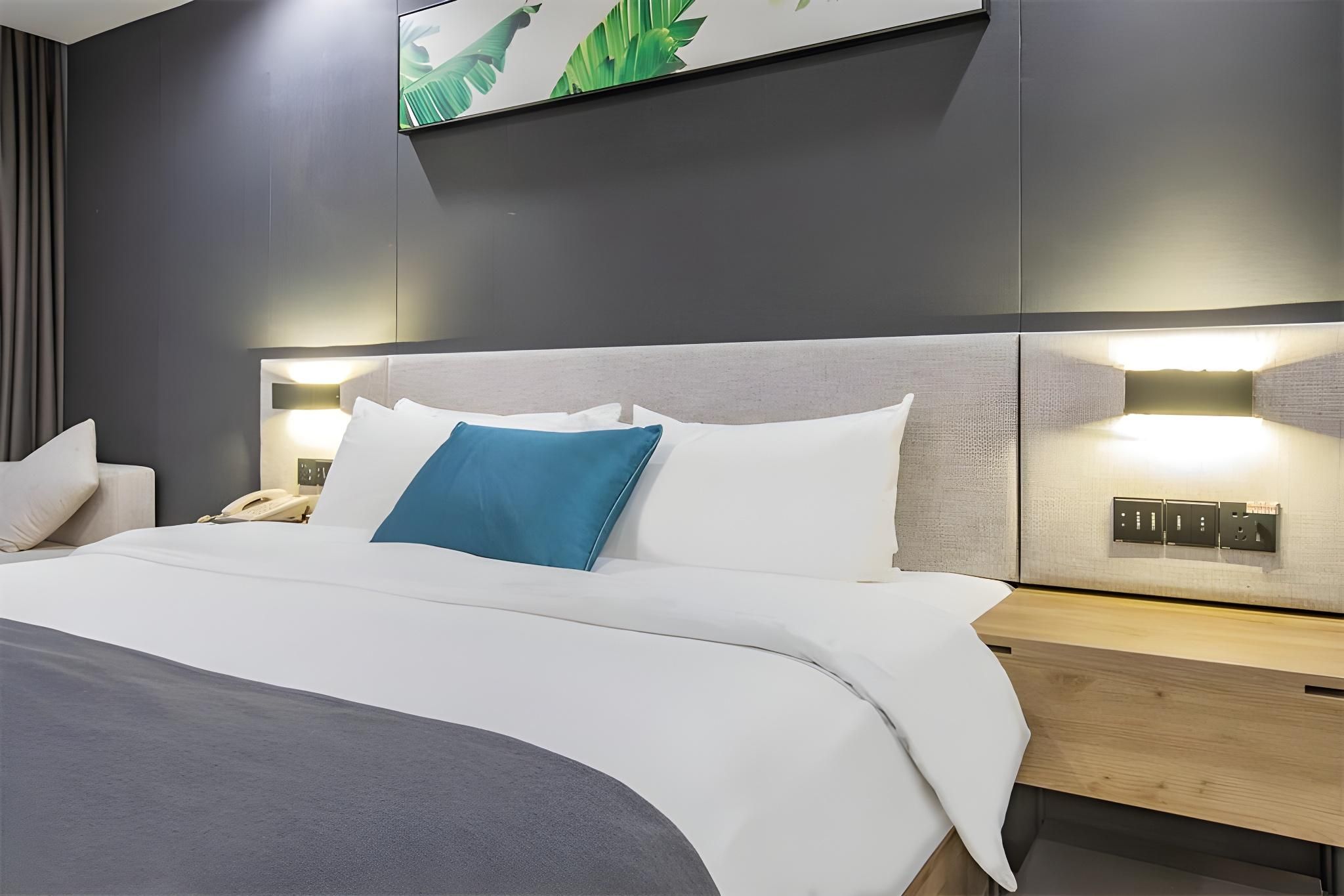 UP AND IN Hotel Guangdong Shaoguan Qujiang District Maba People Site Comfort Sleep, Business Queen 3